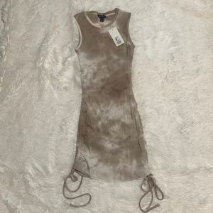 Cute summer dress never worn before